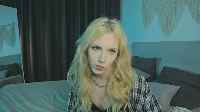 Show modela Tiffany__King na web-kameri