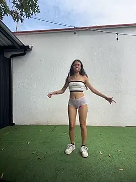 alicia-petite: вебкам-шоу