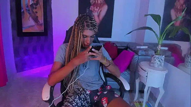 Ciara_HotTs Pertunjukan Webcam