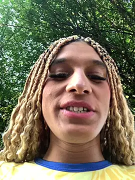 Pokazy przed kamerką – Ciara_HotTs