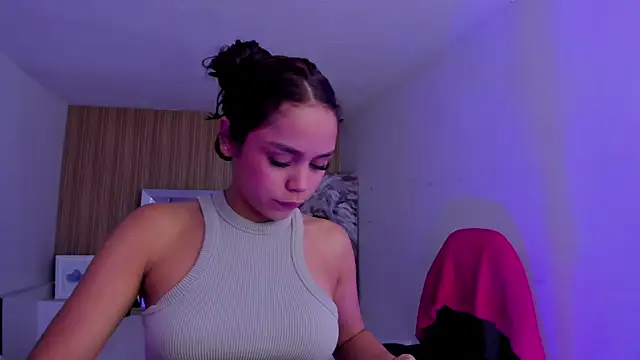 CarolineFyre 라이브 XXX 채팅