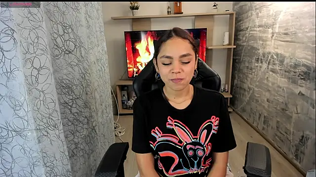 Živá chatovací místnost CarolineFyre