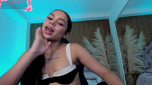 CarolineFyre 라이브 XXX 채팅