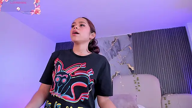 CarolineFyre's Live XXX Chat