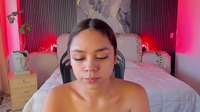 Živý XXX chat CarolineFyre