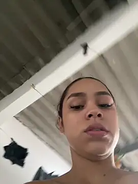 CarolineFyre's Live XXX Chat