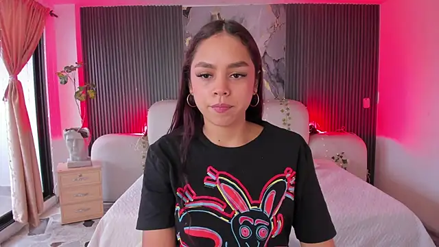 Živý XXX chat CarolineFyre