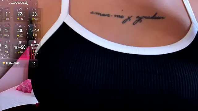 CarolineFyre Chat XXX live
