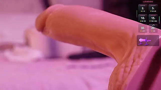 CarolineFyreのウェブカメラショー