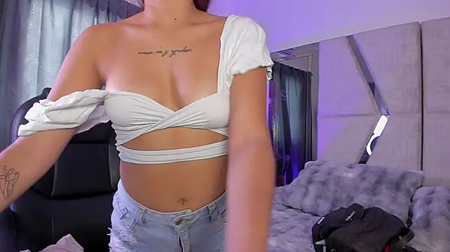 CarolineFyre Adlı Modelin Web Kamerası Şovu