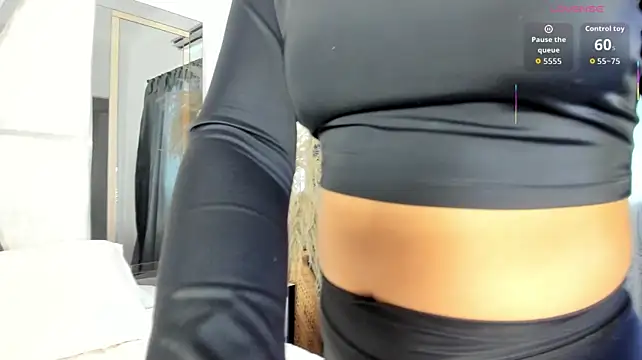 CarolineFyre 网络视讯表演