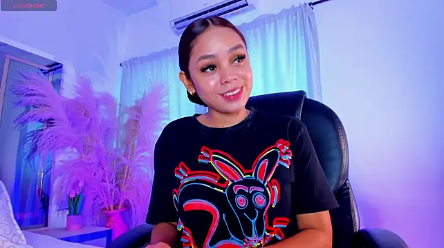 CarolineFyre's Webcam Show