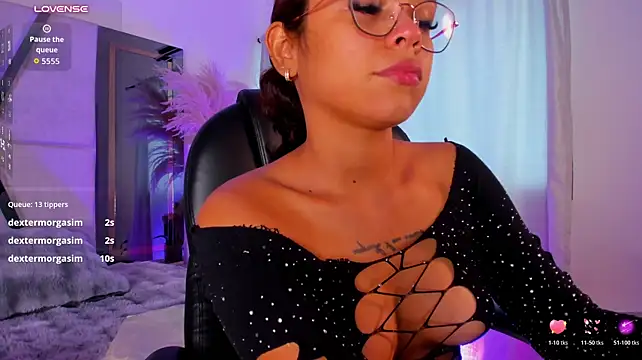 CarolineFyre's Webcam Show