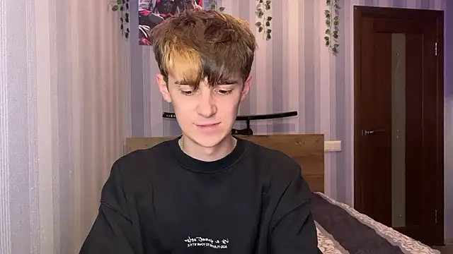yoursexykun webcam show