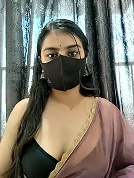 Babyy_Doll1 élő XXX-chatje