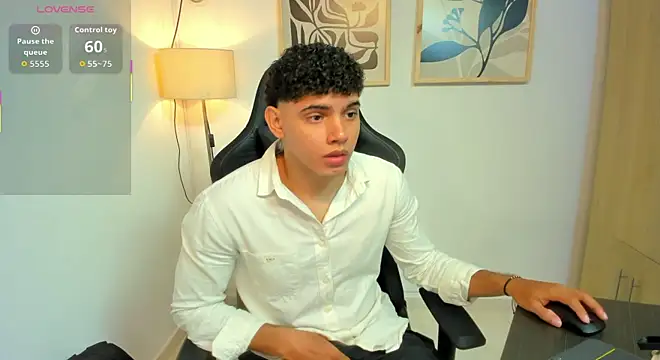 justin_payn14 Show in webcam