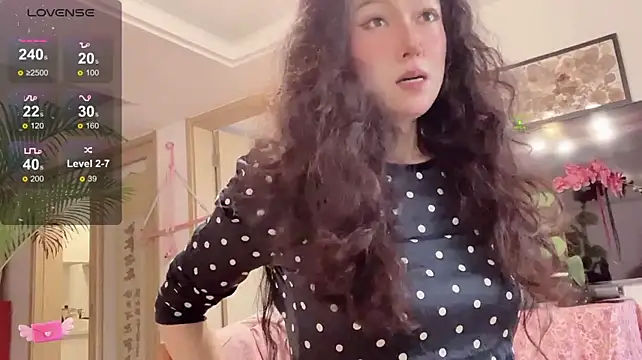 XXX chat uživo modela Luna168-