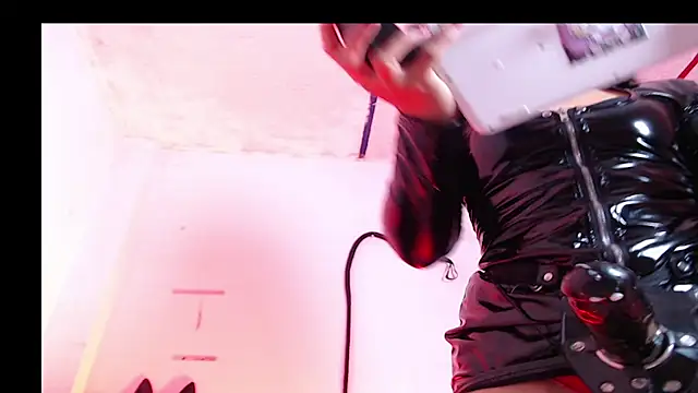 Pertunjukan Kamera Web Girl_Bondage