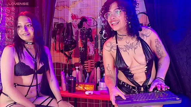 Pertunjukan Kamera Web mhannia_bdsm303av