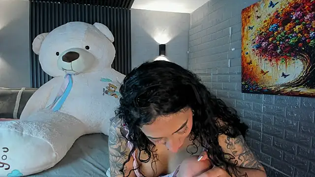 Chat XXX en directo de Magic_ivone