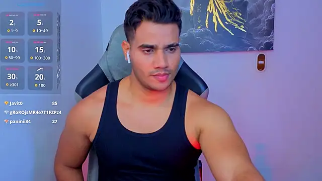 AndresRodriguez1 Show in webcam