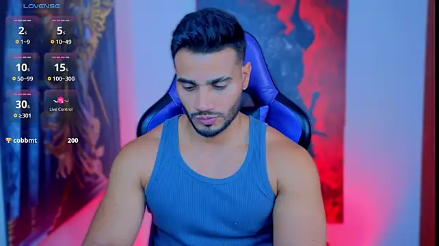 Show modela AndresRodriguez1 na web-kameri