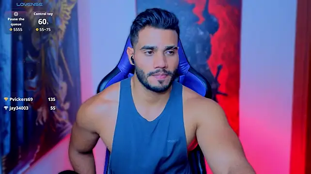 Show modela AndresRodriguez1 na web-kameri