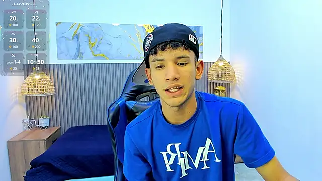 Show modela JDWhite18 na web-kameri