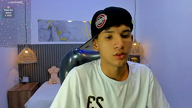 عرض كام JDWhite18