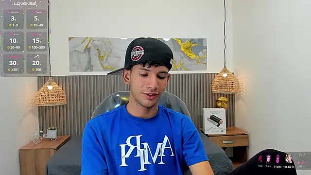 JDWhite18 Show Webcam