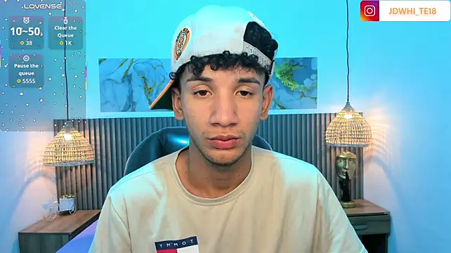 عرض كام JDWhite18