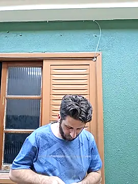 Show modela CasadoHetero na web-kameri
