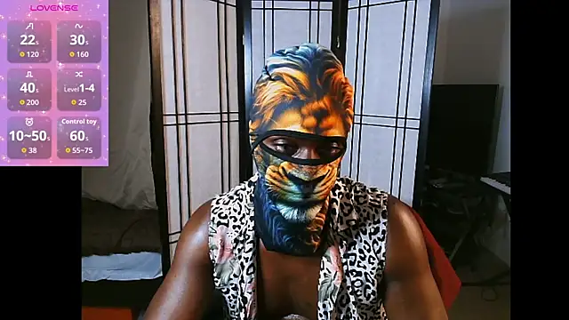 CuriousLyon 网络视讯表演