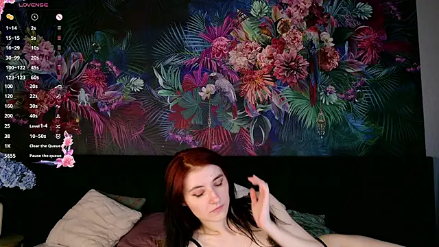 Chatroom XXX en direct de NicoleLuxe