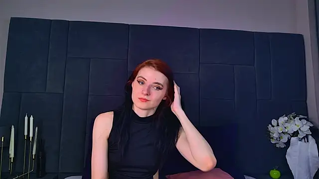 NicoleLuxe's Live XXX Chat