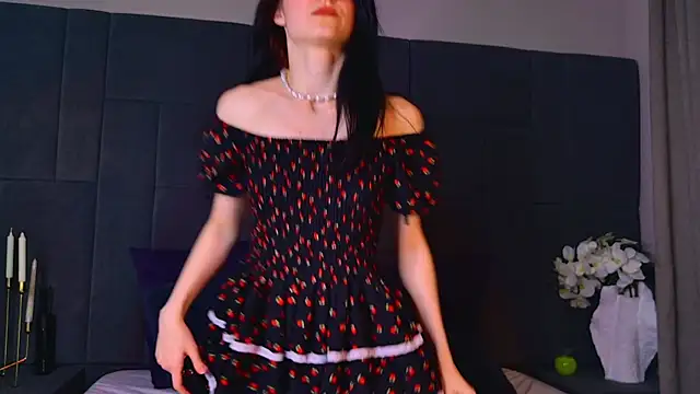 NicoleLuxe's Live XXX Chat
