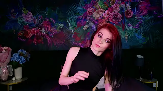 NicoleLuxeのライブXXXチャット