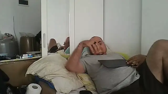 vitalik66679 Show in webcam