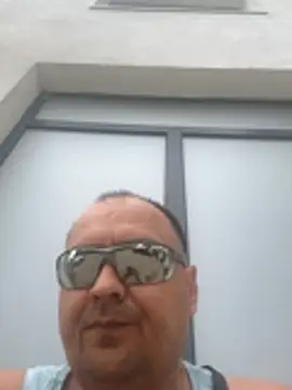 הופעת וובקאם של vitalik66679