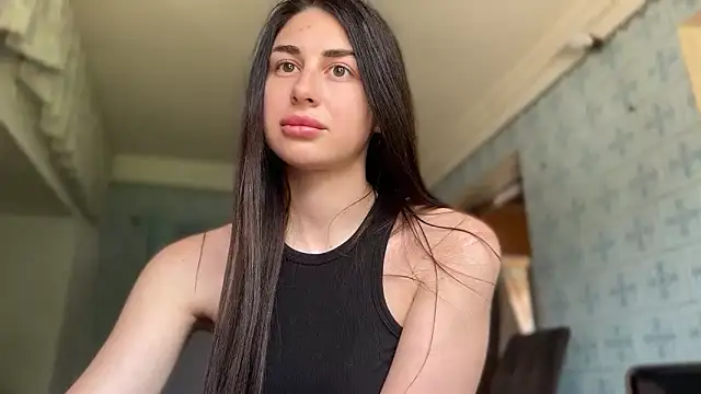 LiluMartiznir Adlı Modelin Canlı XXX Sohbeti