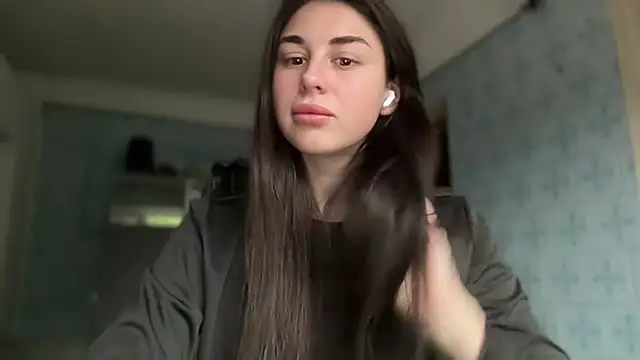 הופעת וובקאם של LiluMartiznir