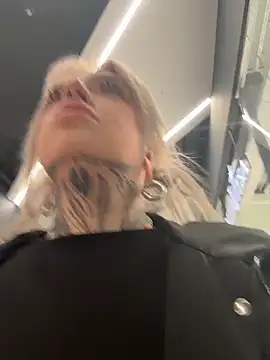 Chiibi's Webcam Show