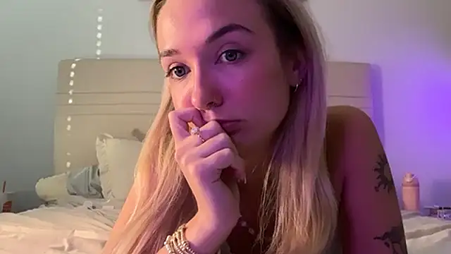 kelseyblu live XXX chat