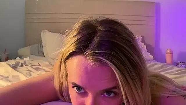 kelseyblu – Naživo XXX chat