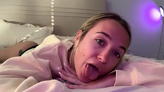 kelseyblu XXX чат на живо