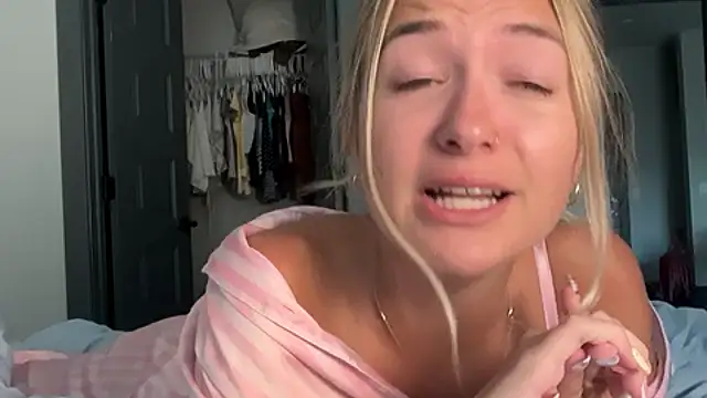 kelseyblu's Webcam Show