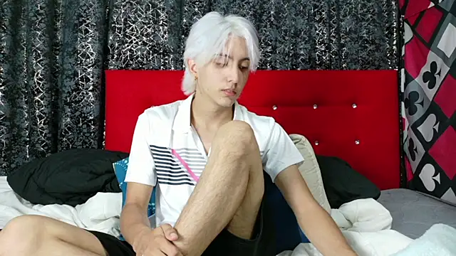 Steerlingxvx 网络视讯表演