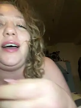 Show modela BBBWOOW na web-kameri
