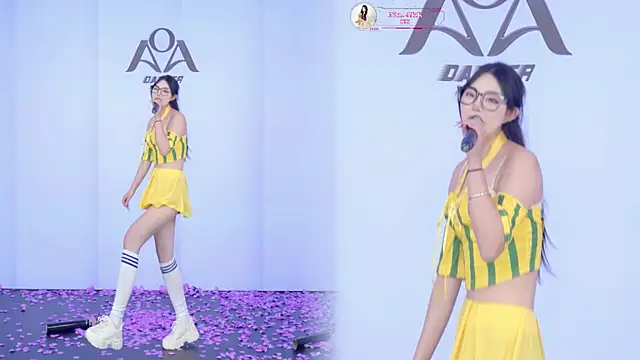 __AOA__ Adlı Modelin Web Kamerası Şovu