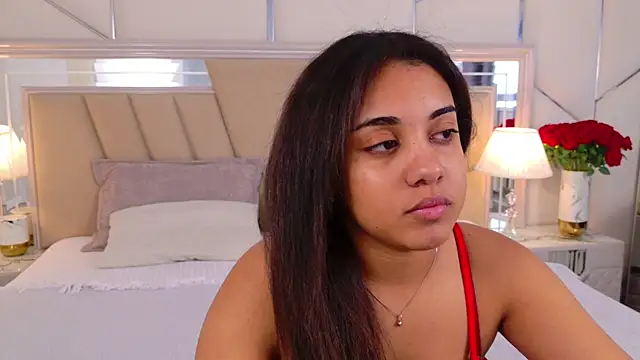 Luna_Cortier Show Webcam